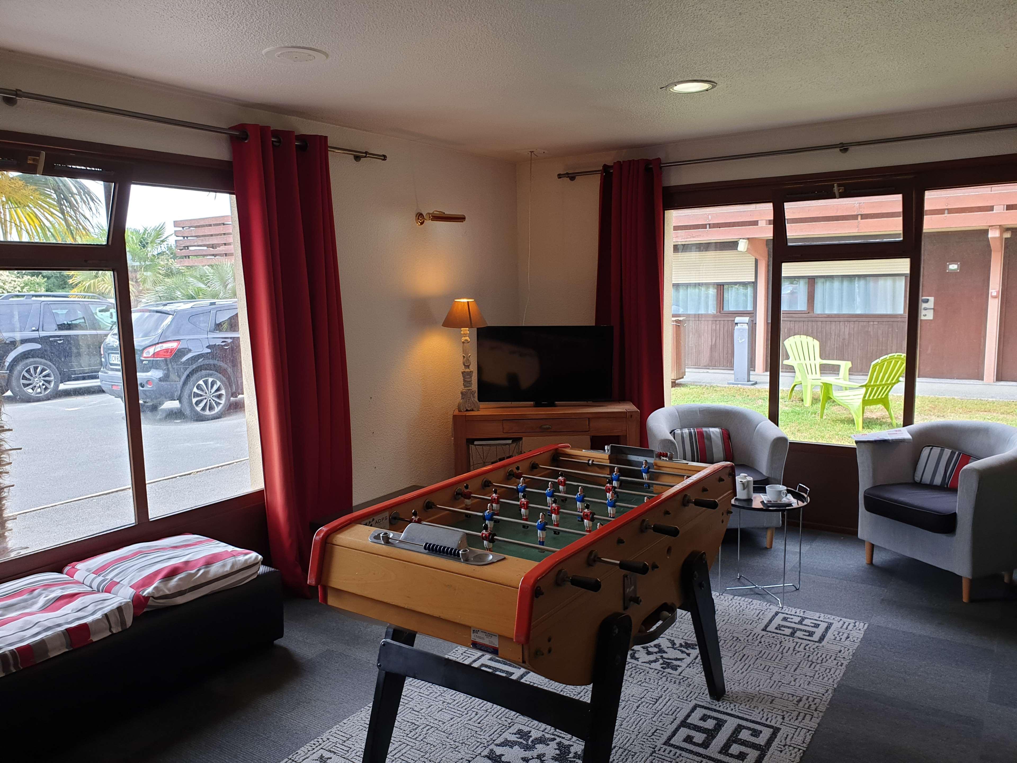 Campanile La Rochelle Nord - Chagnolet Hotel 3*